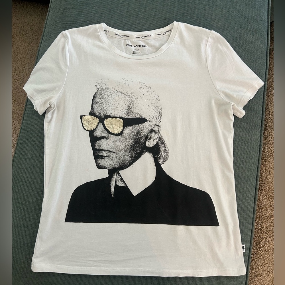 Karl Lagerfeld White Graphic T-Shirt with gold color sequins Sz Small